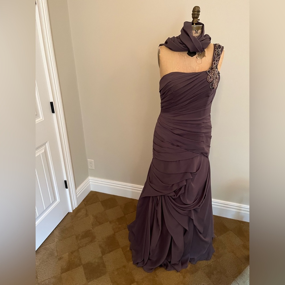 Stunning never been worn gown by Europe designer Cabotine